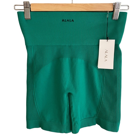 ALALA Barre Shorts in Emerald NWT - Picture 3 of 8